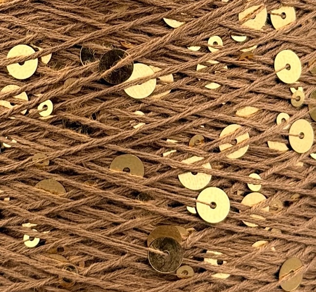Art. Brillante 260 m / 100 g – Coton avec maxi paillettes col. Caramel
